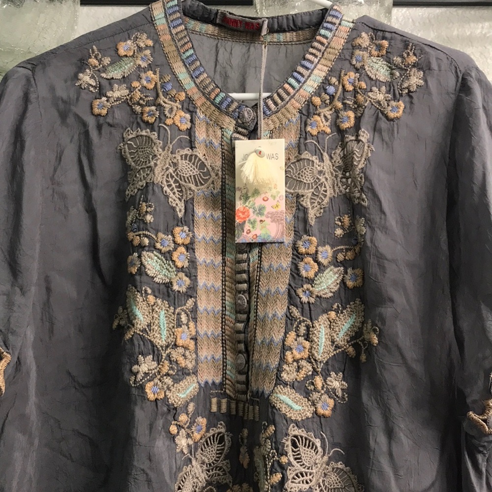 blouse